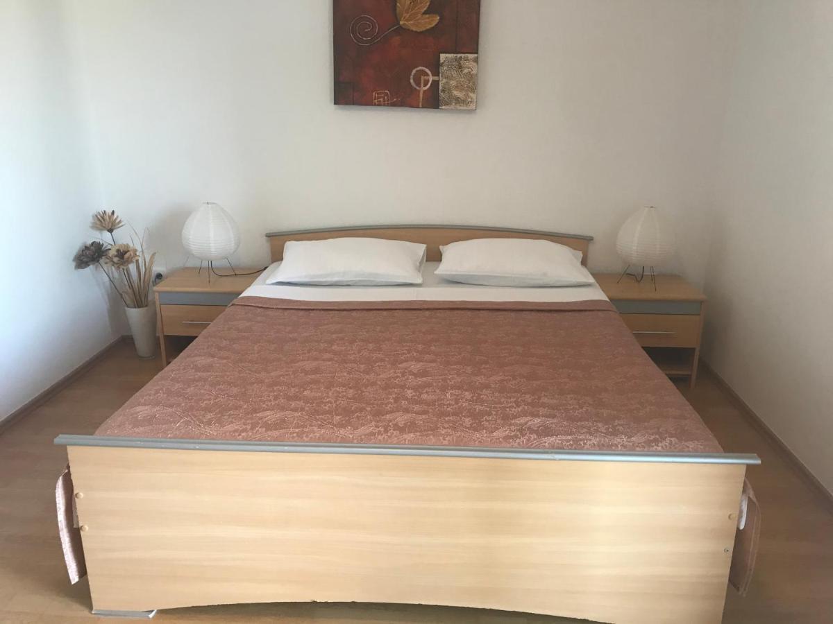 פאז'אנה Deluxe Apartment Bluebay Oasis מראה חיצוני תמונה
